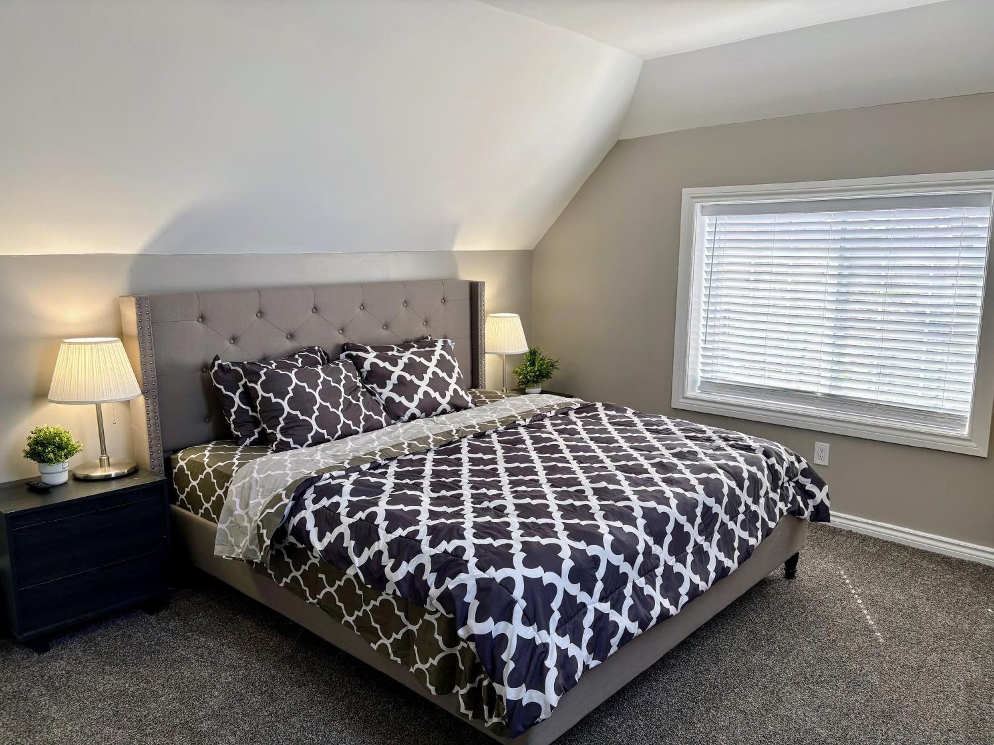Nice And Cozy Whole House 25Min To Niagara Falls バッファロー エクステリア 写真